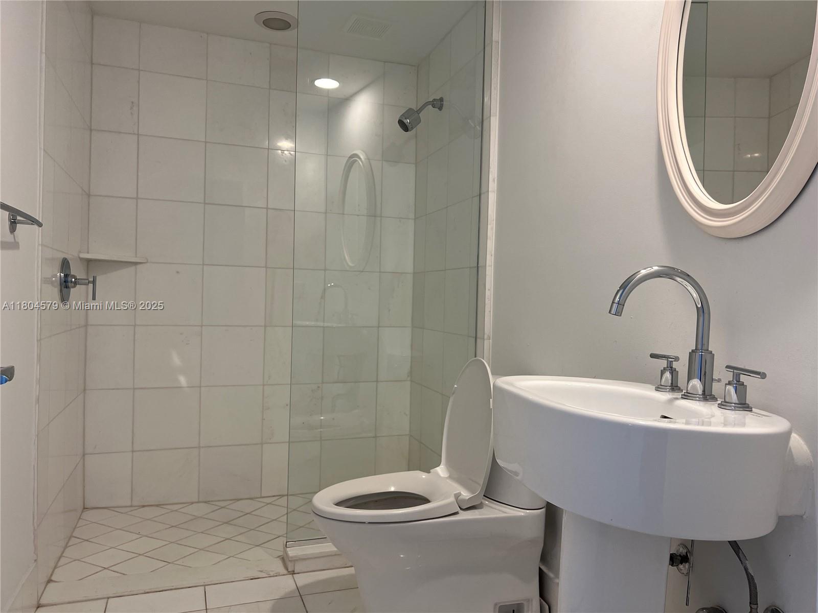 ARTECH RESIDENCES AT AVEN - Residential