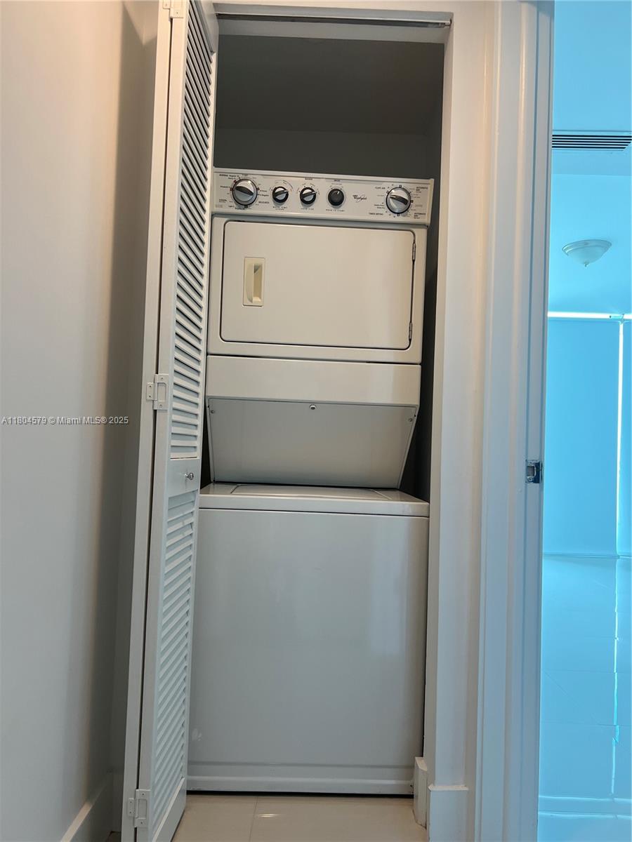 ARTECH RESIDENCES AT AVEN - Residential