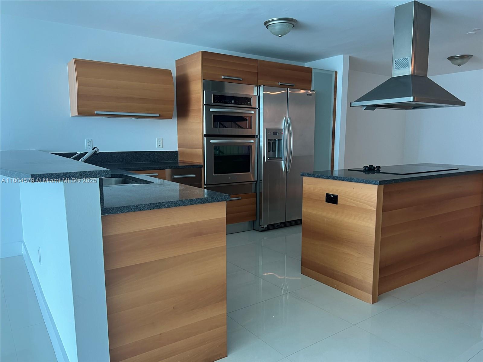 ARTECH RESIDENCES AT AVEN - Residential