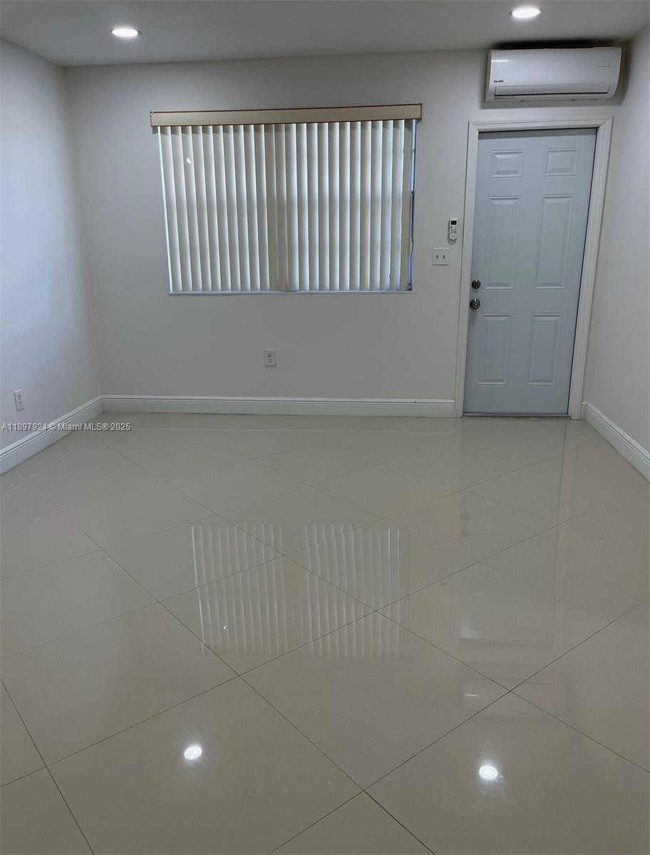 BRADLEY MANOR - Residential Lease