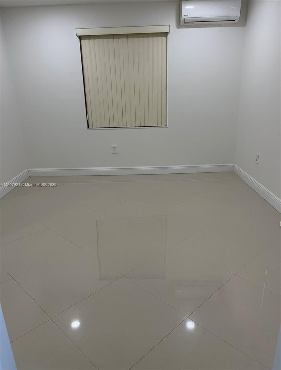 BRADLEY MANOR - Residential Lease