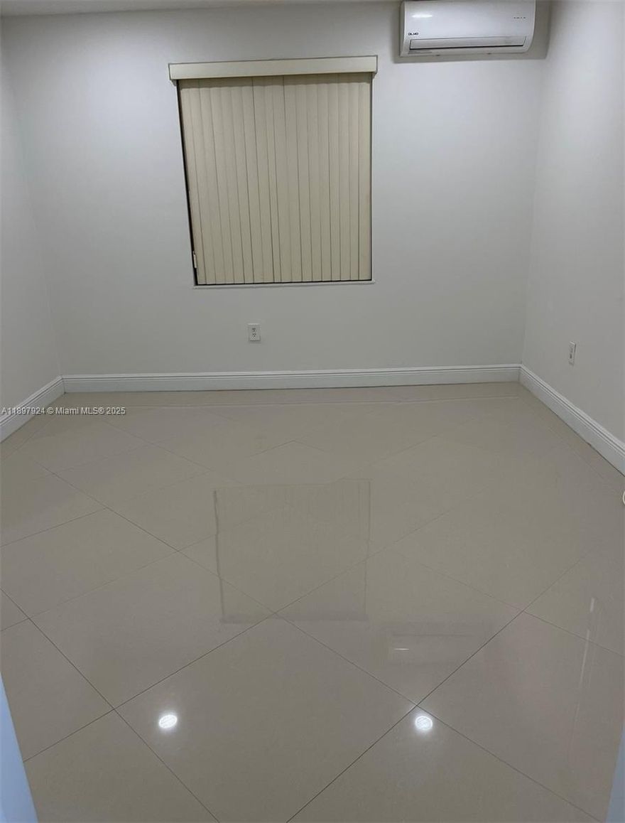 1/1 Apartment ready to be occupied, nice and clean, in a quiet residencial family area, property close to supermarket, stores, bus stop, and much more. Internet/wifi, water and garbage removal are included. Sorry no Trucks are allow, 2 Parking spaces, easy to show. Private entrance, as per Landlord no loud music is allowed for not to disturb the neighbors. It is available to move in immediately. EZ to show. We present all offers.