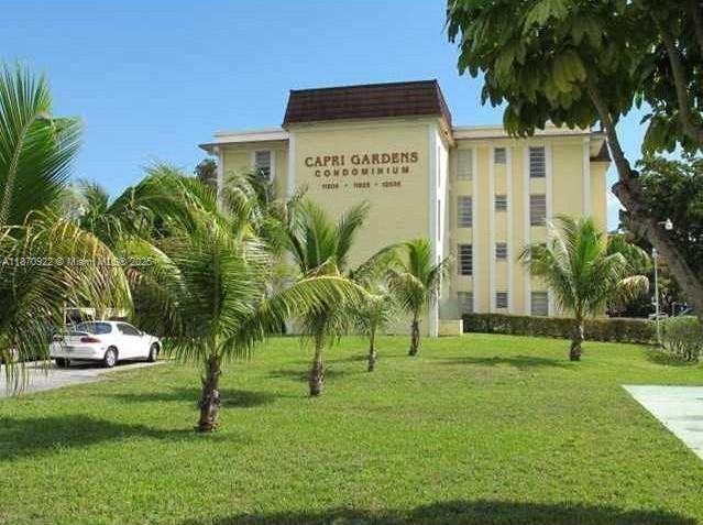 Priced to sell - Handyman oversized 2 bedroom 2 bath unit in need of TLC. Great location in the heart of North Miami near Barry University, shops and restaurants. Building features walled security gate, community pool, gym or exercise facilities, tennis courts and onsite management. Seller paid assessment for new roof. Like a blank canvass waiting for your expression. Easy to show and sell. Association requires a 645+ credit score and rapid approval. Cash only