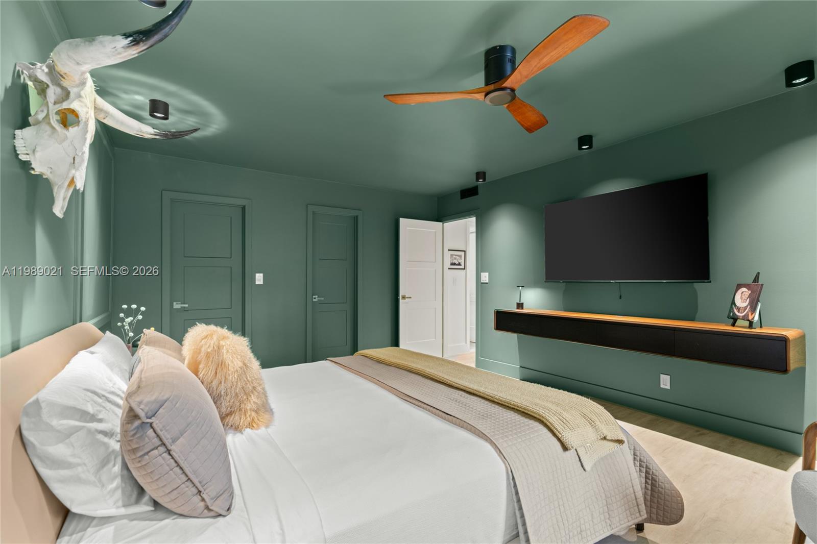 MANOR GROVE VILLAGE FOUR - Residential