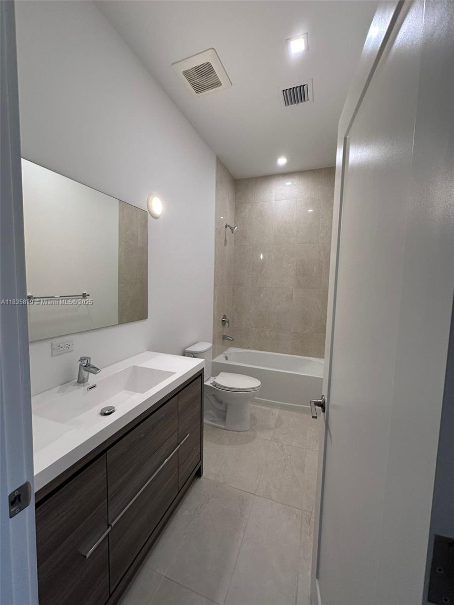 Oaks Place - Residential