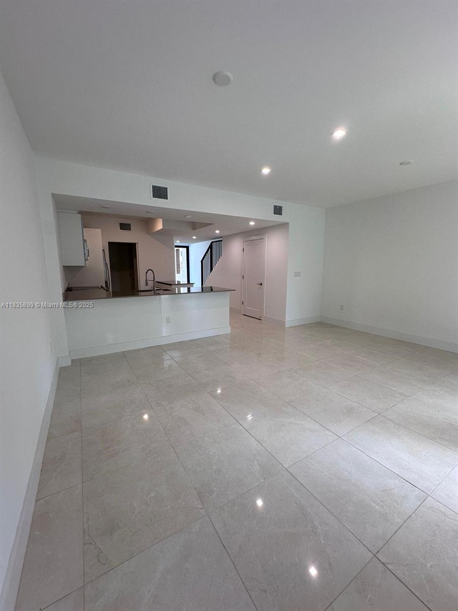 Oaks Place - Residential