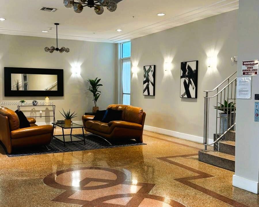 WELWORTH CONDO - Residential Lease