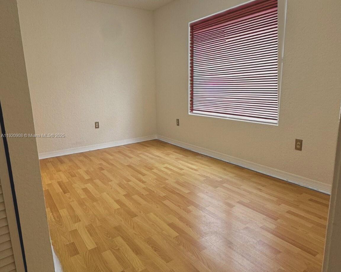 WELWORTH CONDO - Residential Lease