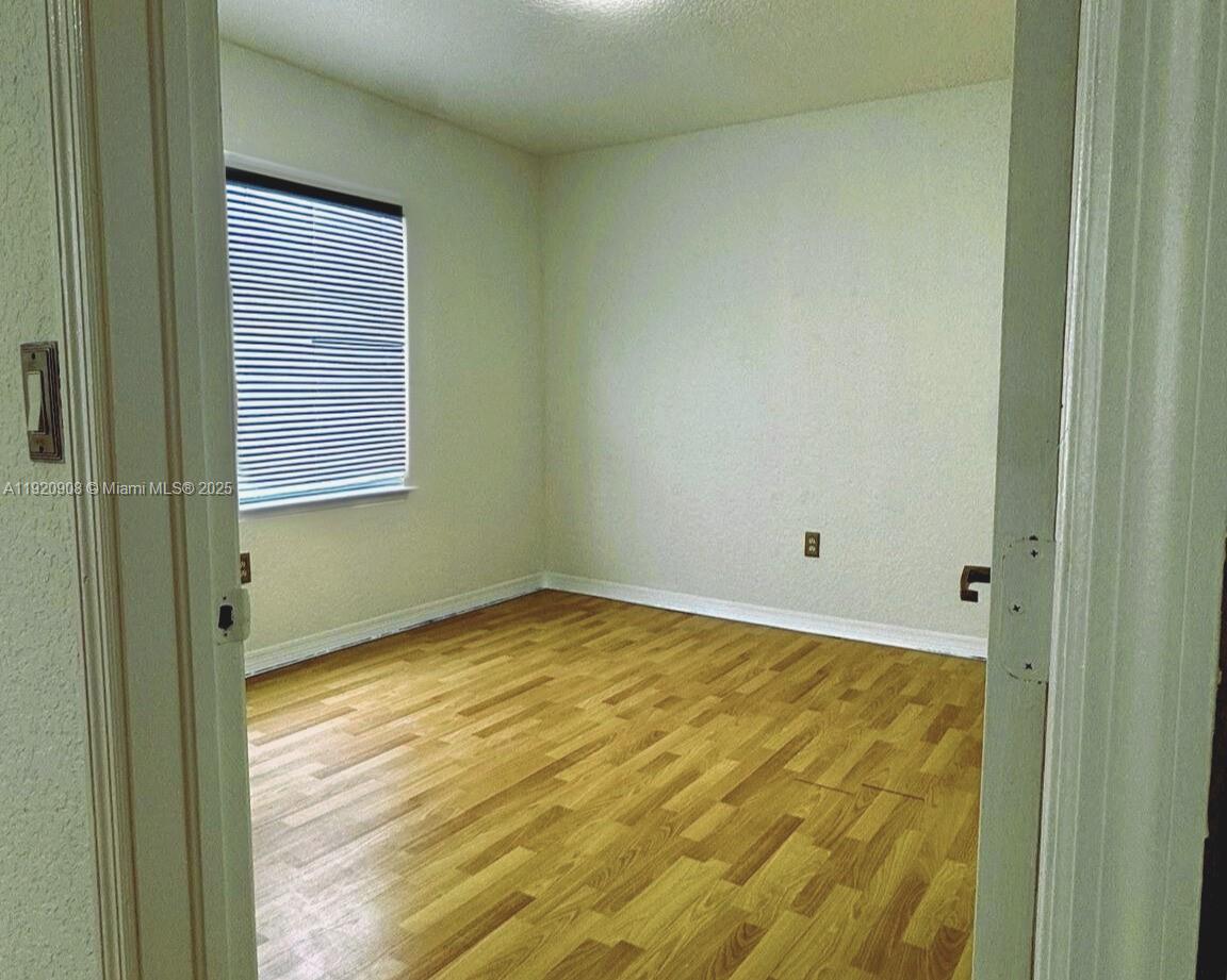 WELWORTH CONDO - Residential Lease