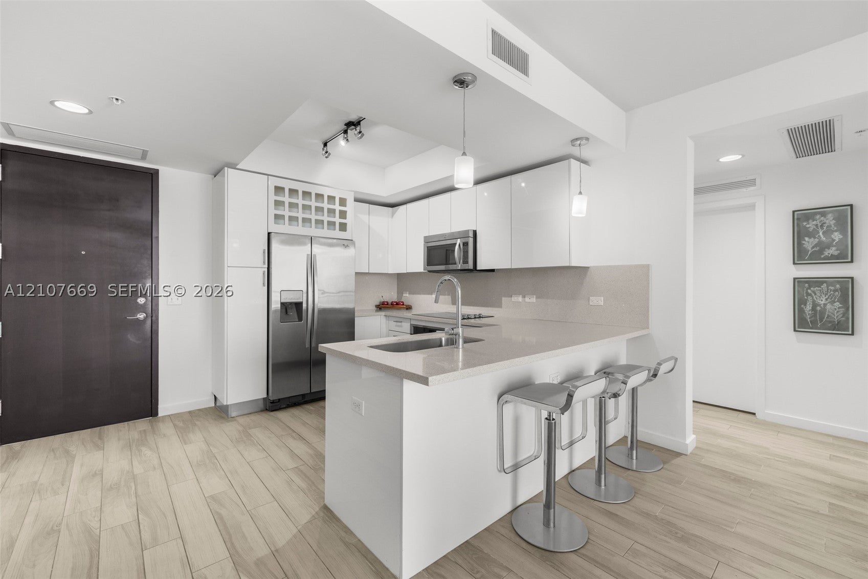 999 SW 1st Ave 2611