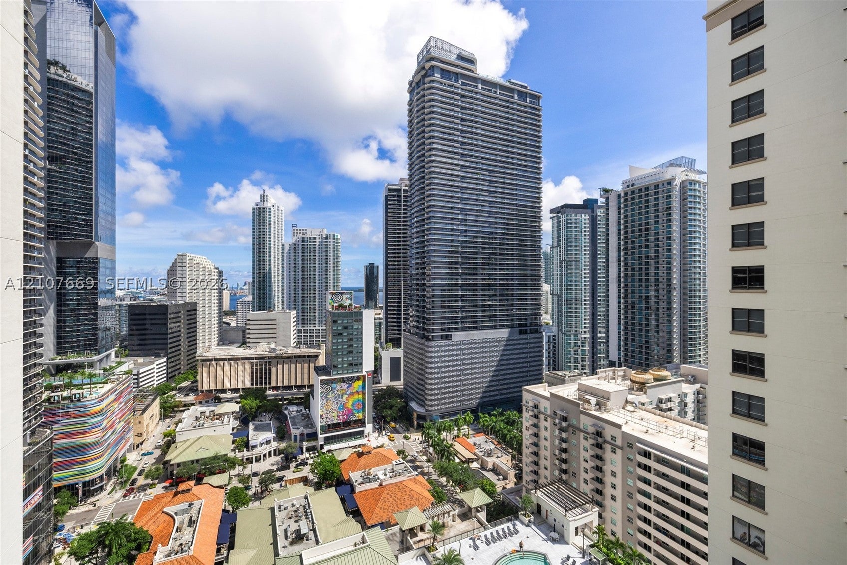 999 SW 1st Ave 2611