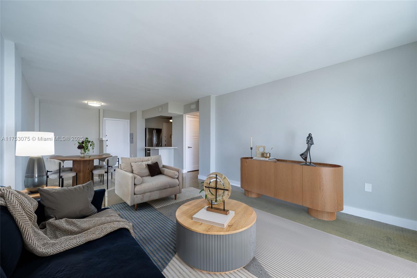 Stratford House Condo - Residential