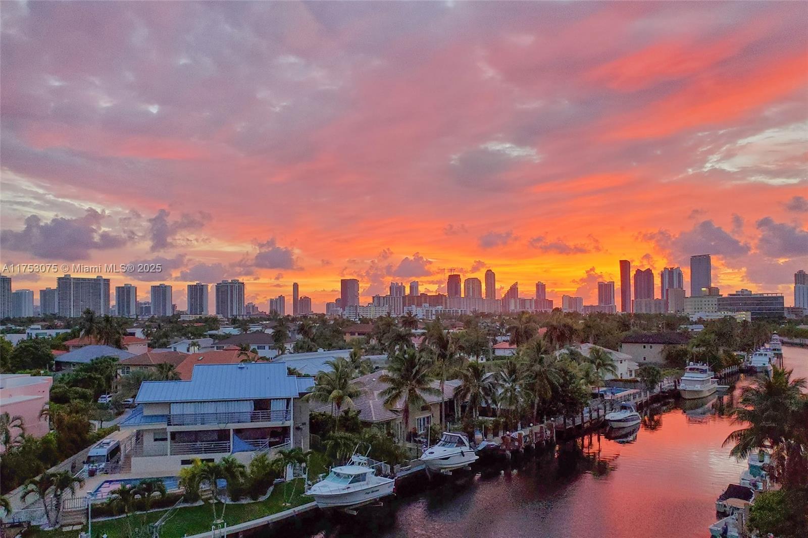 Stratford House Condo - Residential