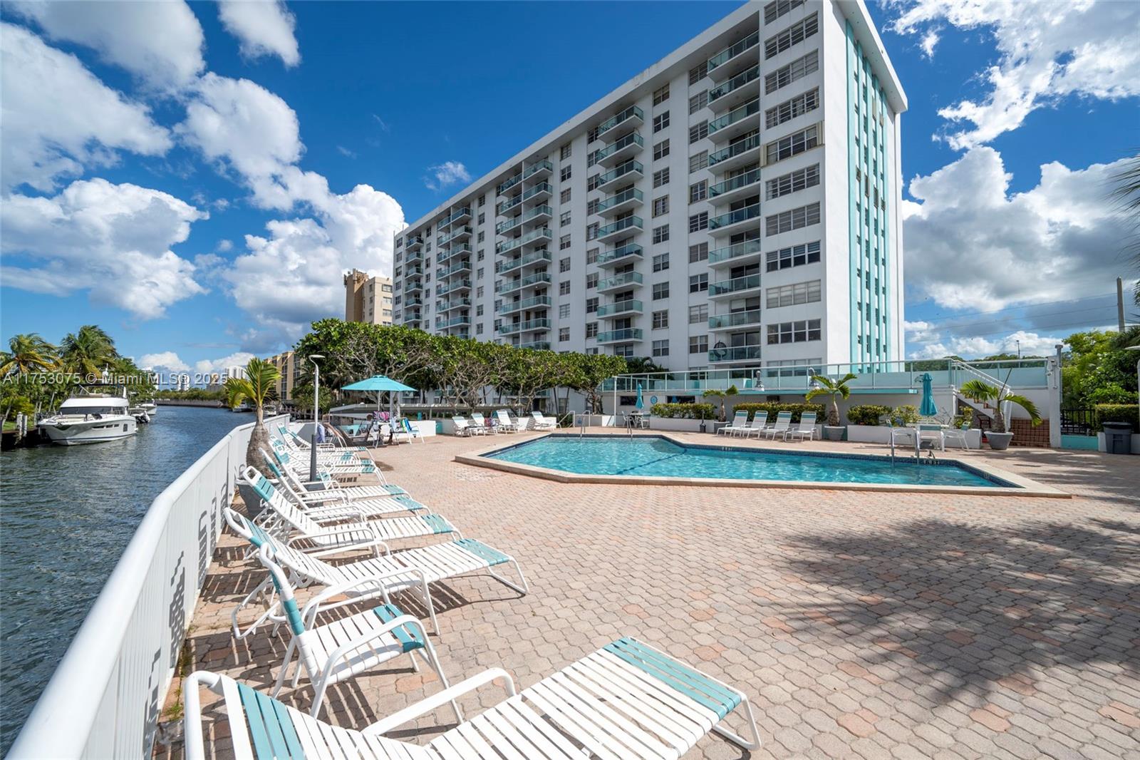 Stratford House Condo - Residential