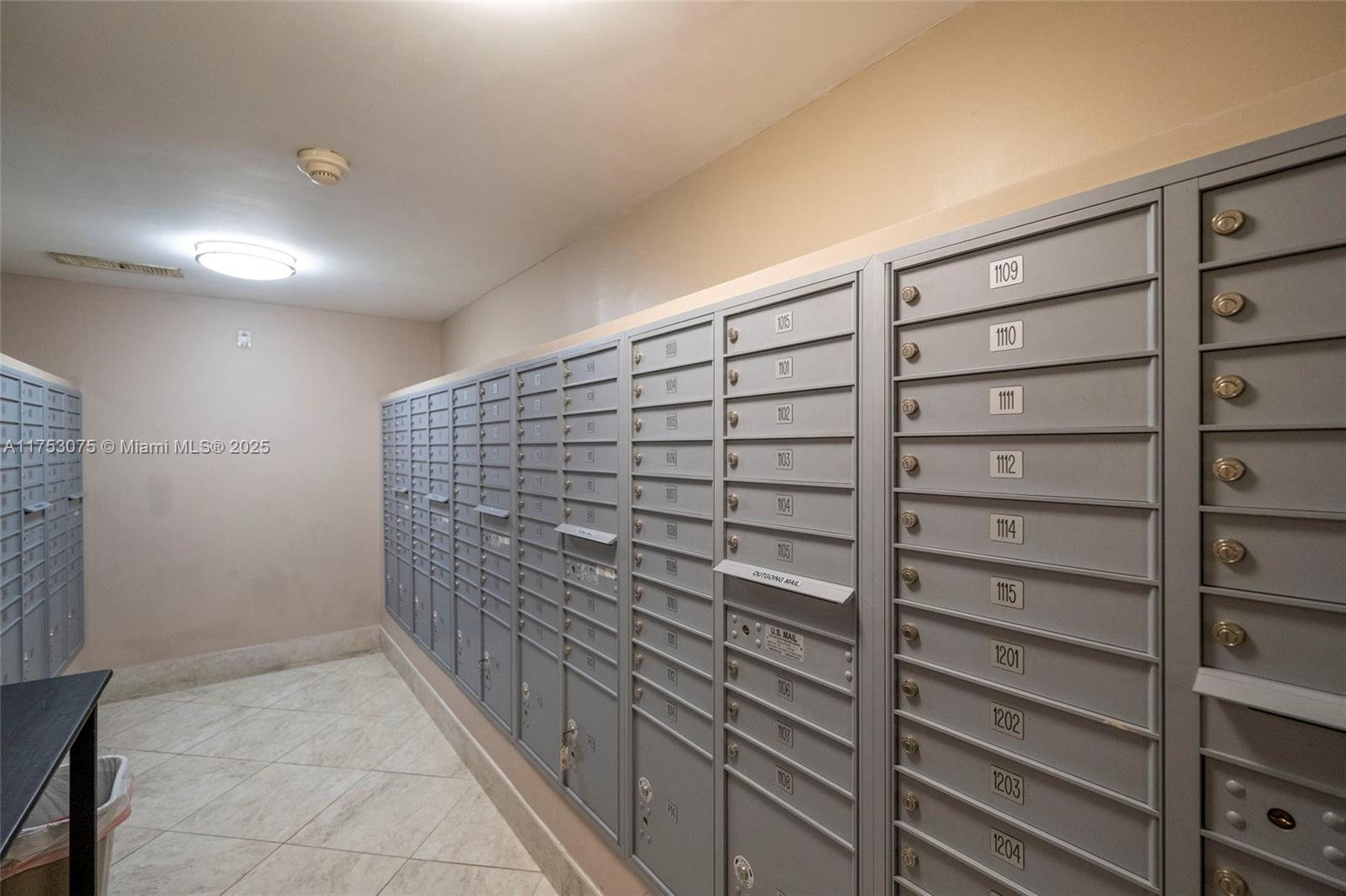 Stratford House Condo - Residential