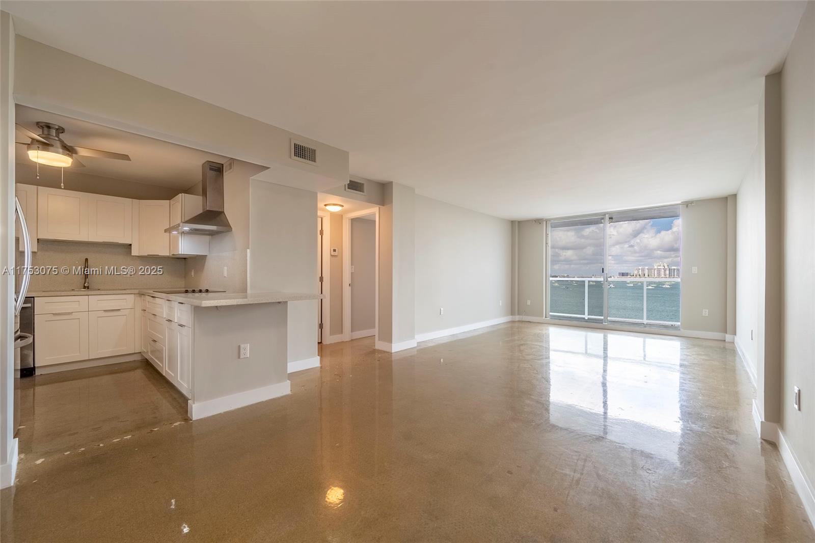 Stratford House Condo - Residential