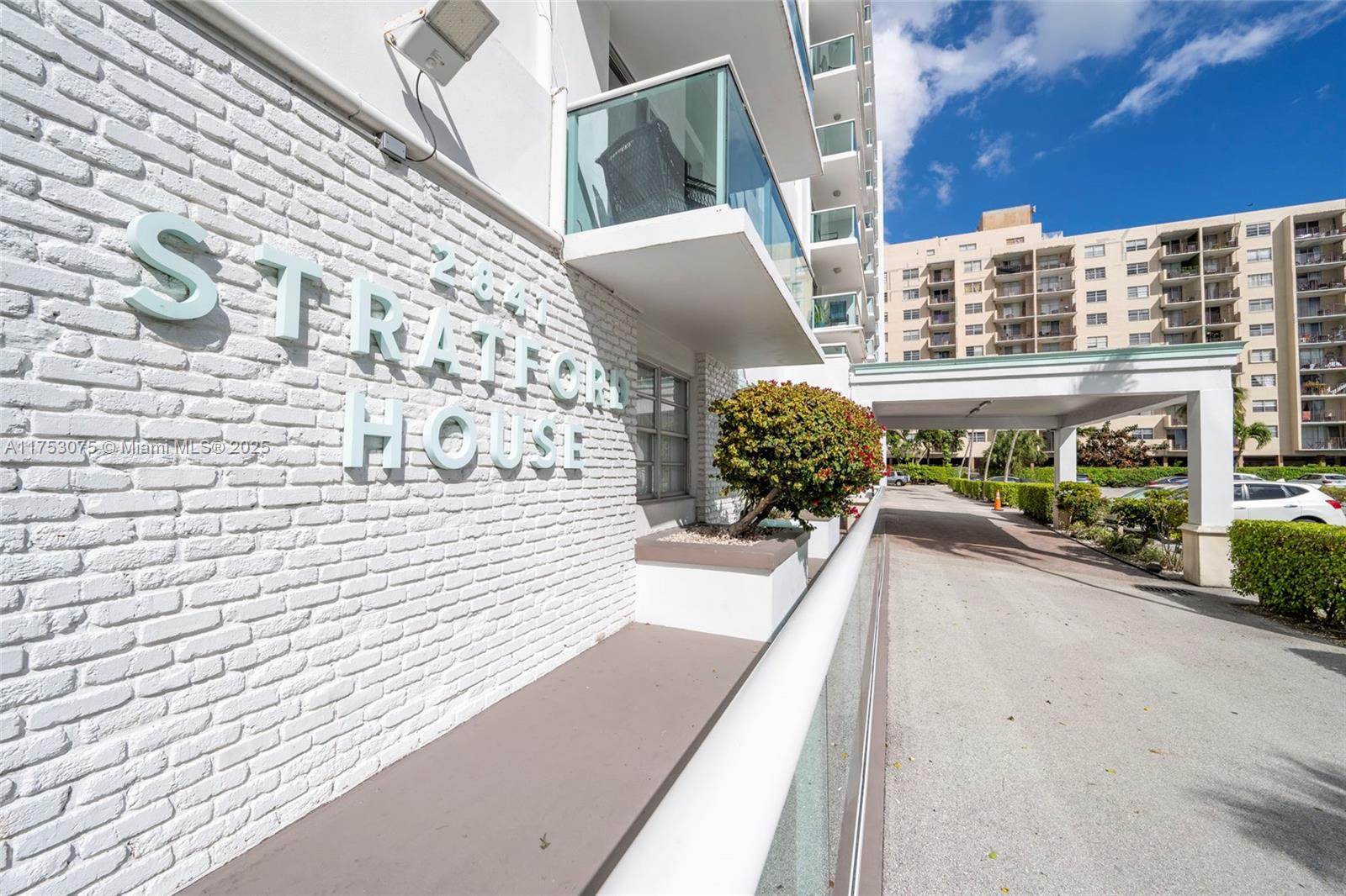 Stratford House Condo - Residential