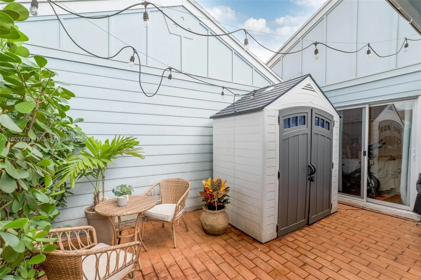 Miami, Florida 33186, United States, 2 Bedrooms Bedrooms, ,1 BathroomBathrooms,Residential,Active,157005