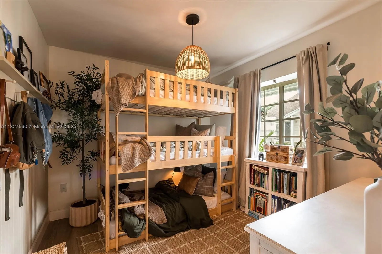 Miami, Florida 33186, United States, 2 Bedrooms Bedrooms, ,1 BathroomBathrooms,Residential,Active,157005