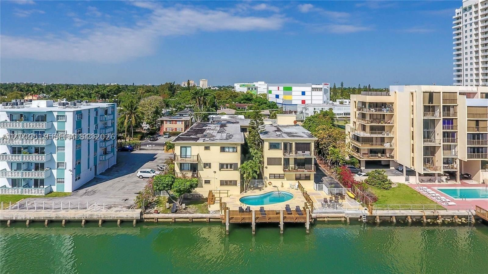 7845 NE Bayshore Ct 6