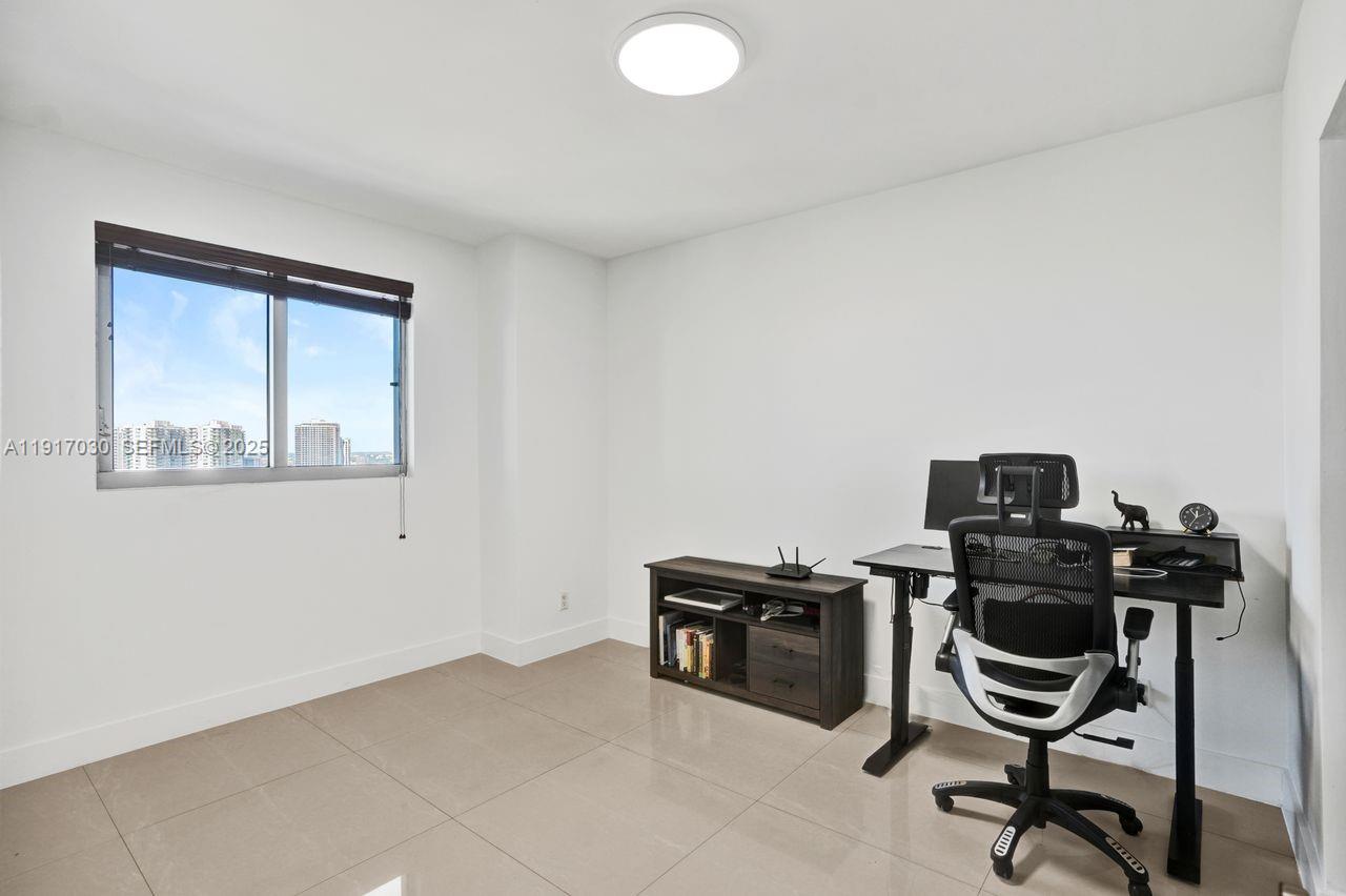 MARINABLUE CONDO - Residential