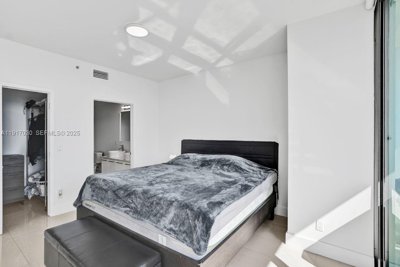 MARINABLUE CONDO - Residential