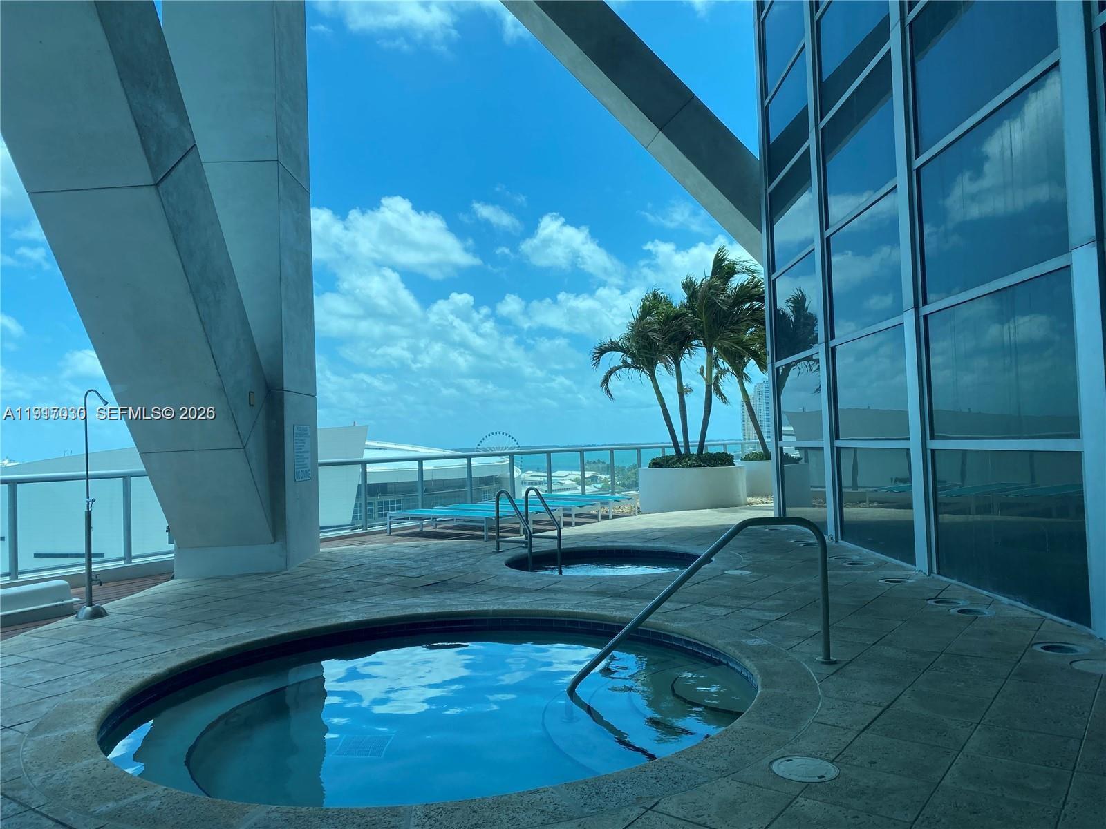 MARINABLUE CONDO - Residential