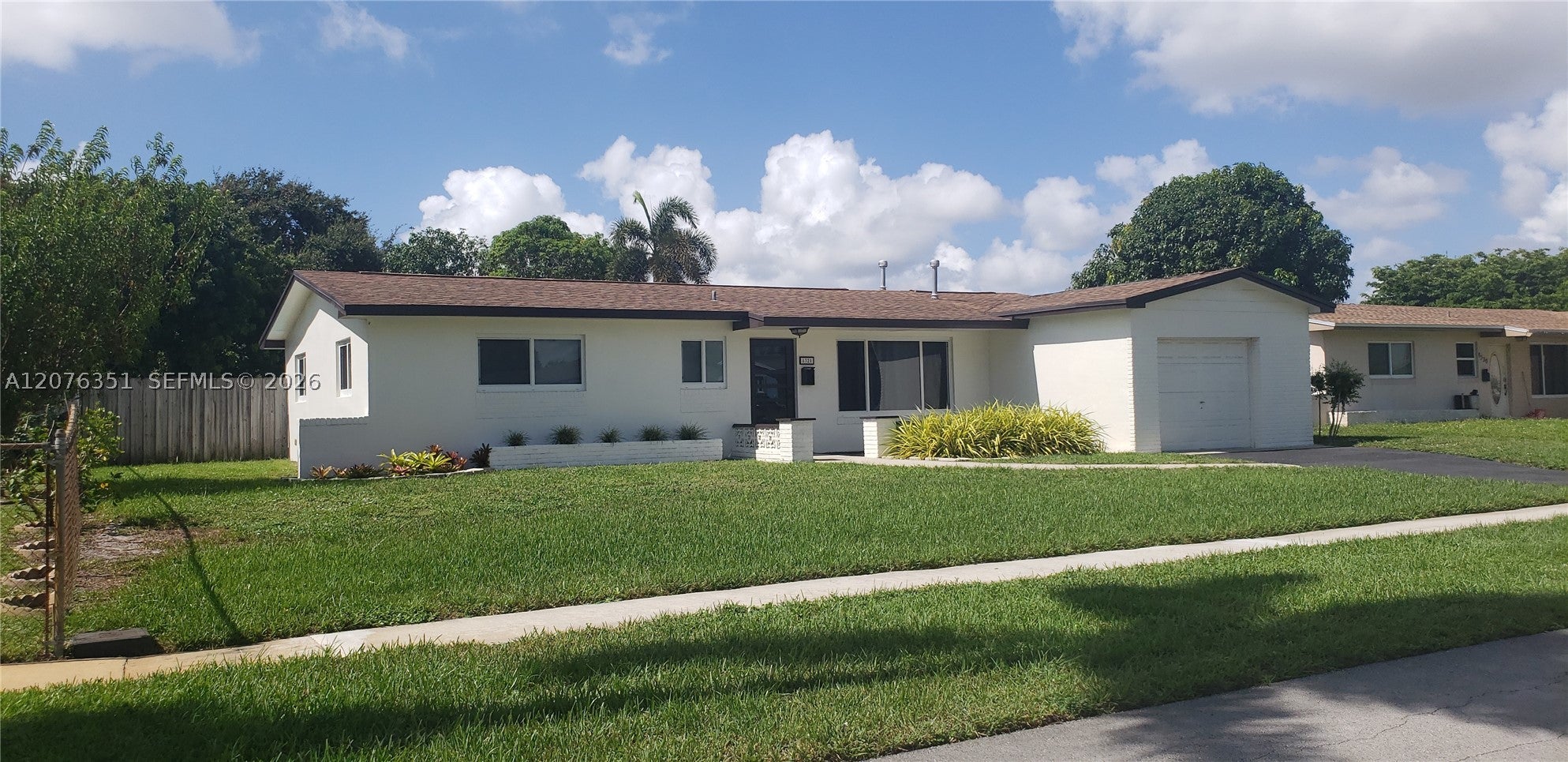 8320 NW 24th Ct