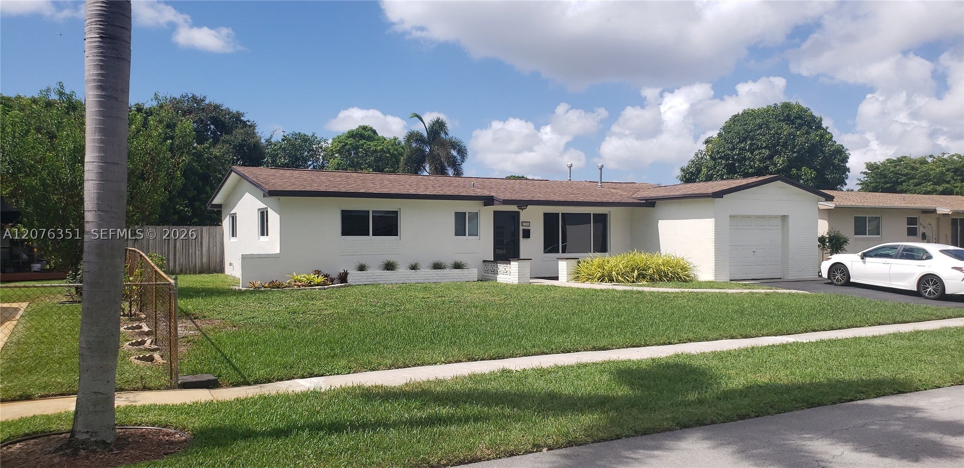8320 NW 24th Ct