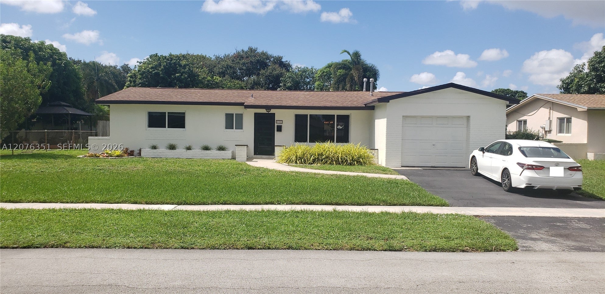 8320 NW 24th Ct