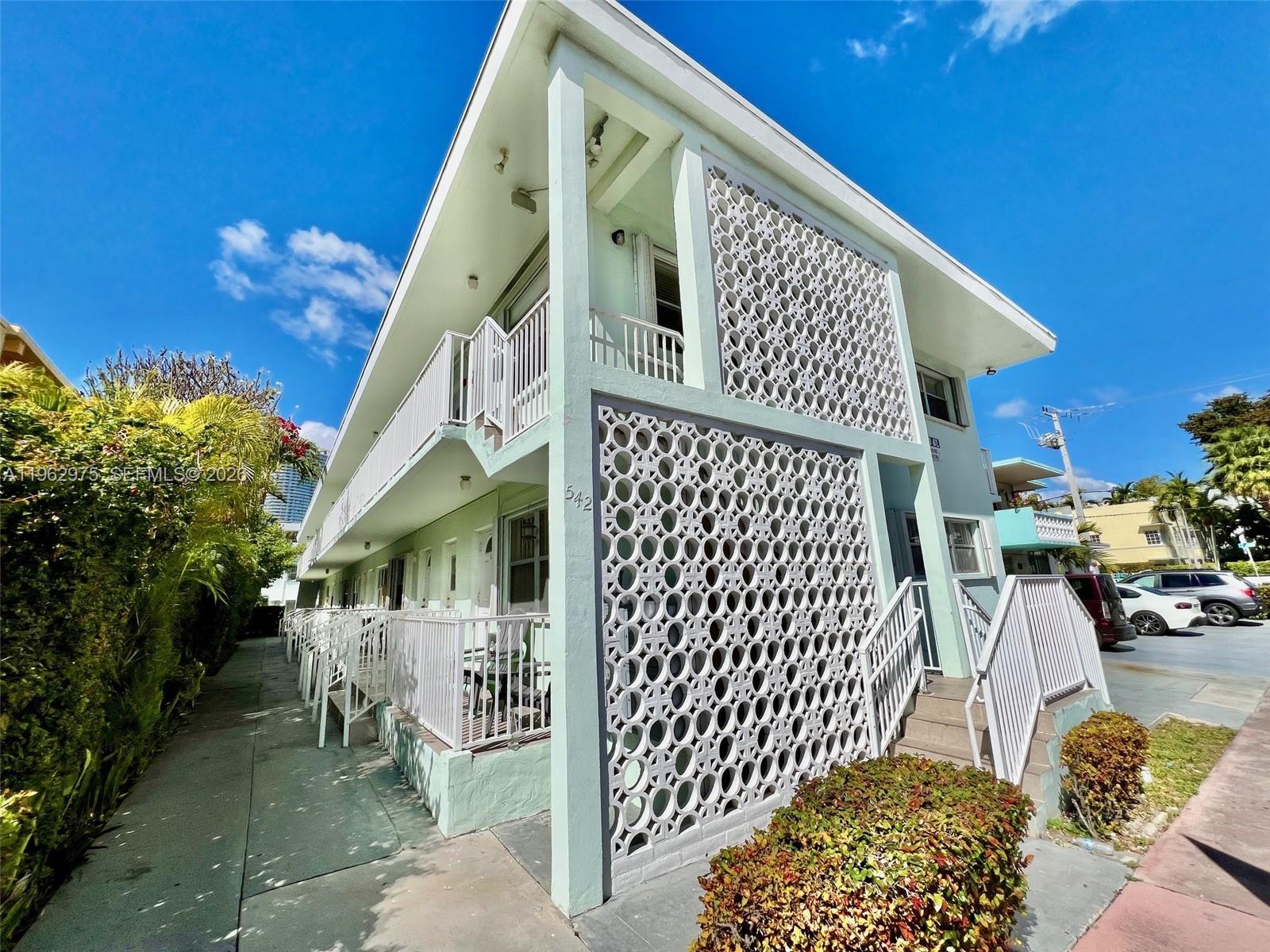 COLONY HOUSE CONDO - Residential Lease
