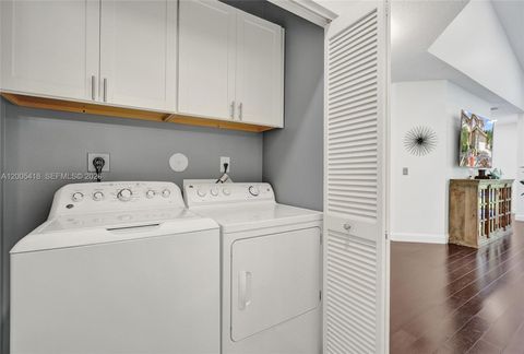 Tiny photo for 1062 SW 158th Ave, Pembroke Pines, FL 33027 (MLS # A12005418)