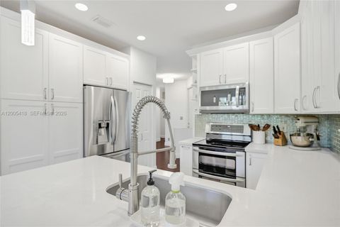 Tiny photo for 1062 SW 158th Ave, Pembroke Pines, FL 33027 (MLS # A12005418)