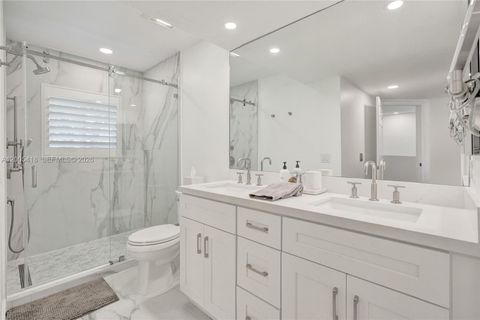 Tiny photo for 1062 SW 158th Ave, Pembroke Pines, FL 33027 (MLS # A12005418)