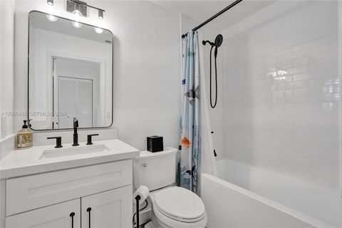 Tiny photo for 1062 SW 158th Ave, Pembroke Pines, FL 33027 (MLS # A12005418)