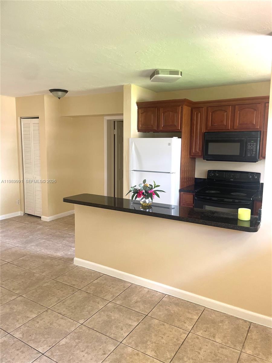 9375 SW 40th Ter 106