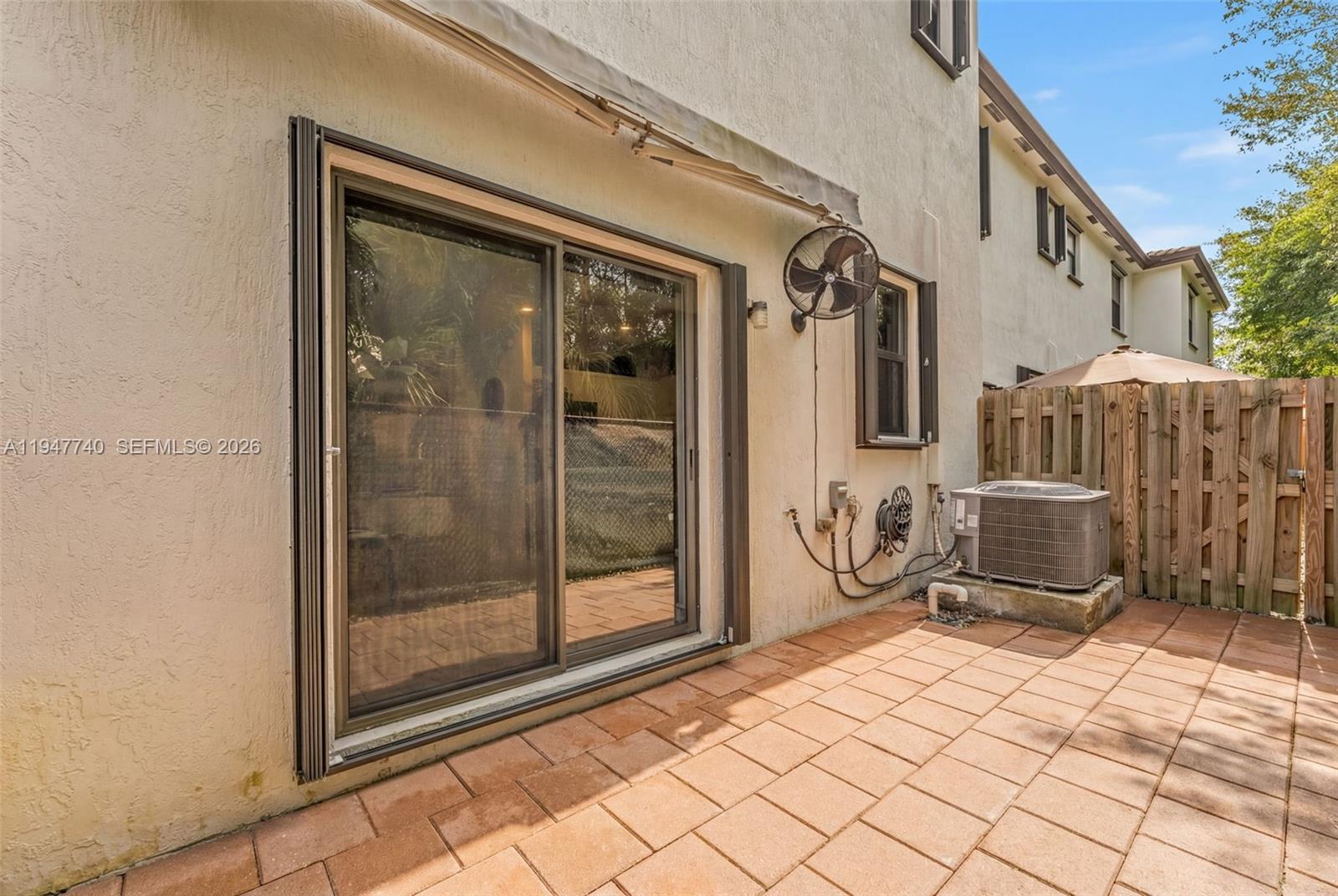 STELLAR PEMBROKE PINES - Residential