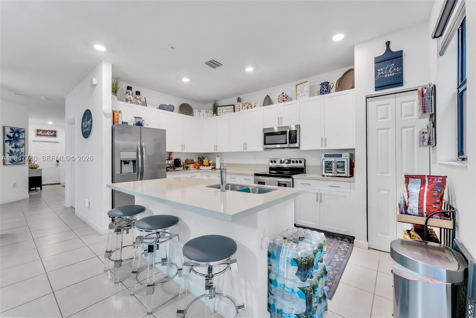 STELLAR PEMBROKE PINES - Residential