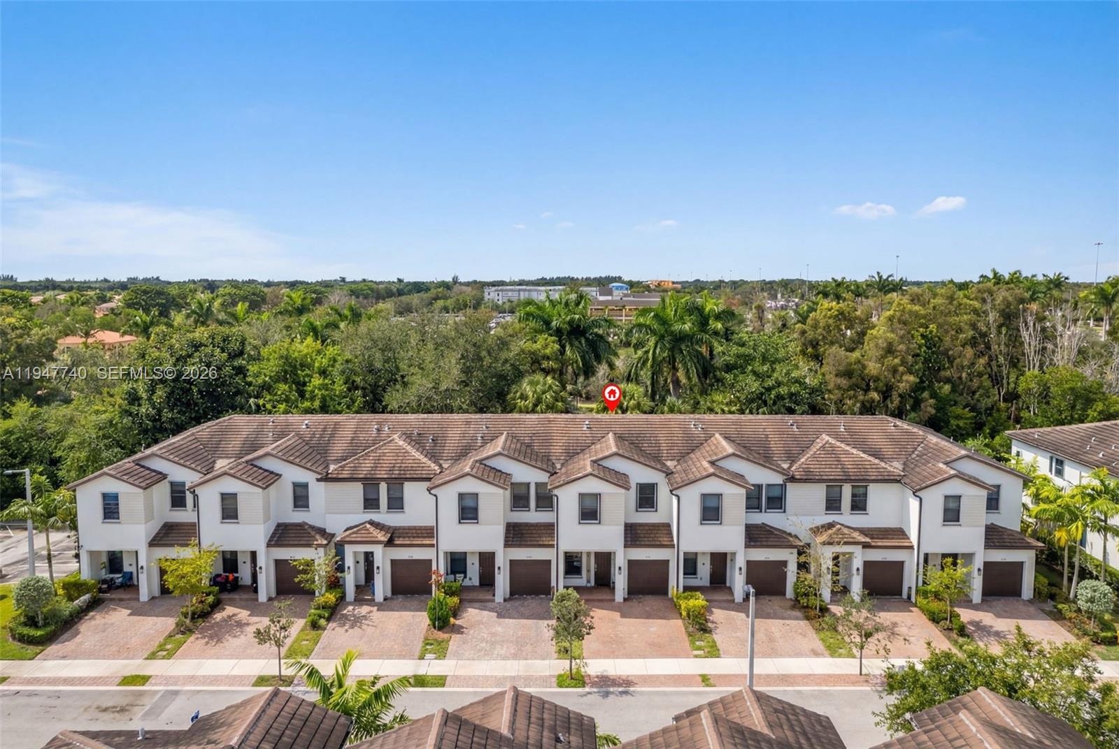 STELLAR PEMBROKE PINES - Residential