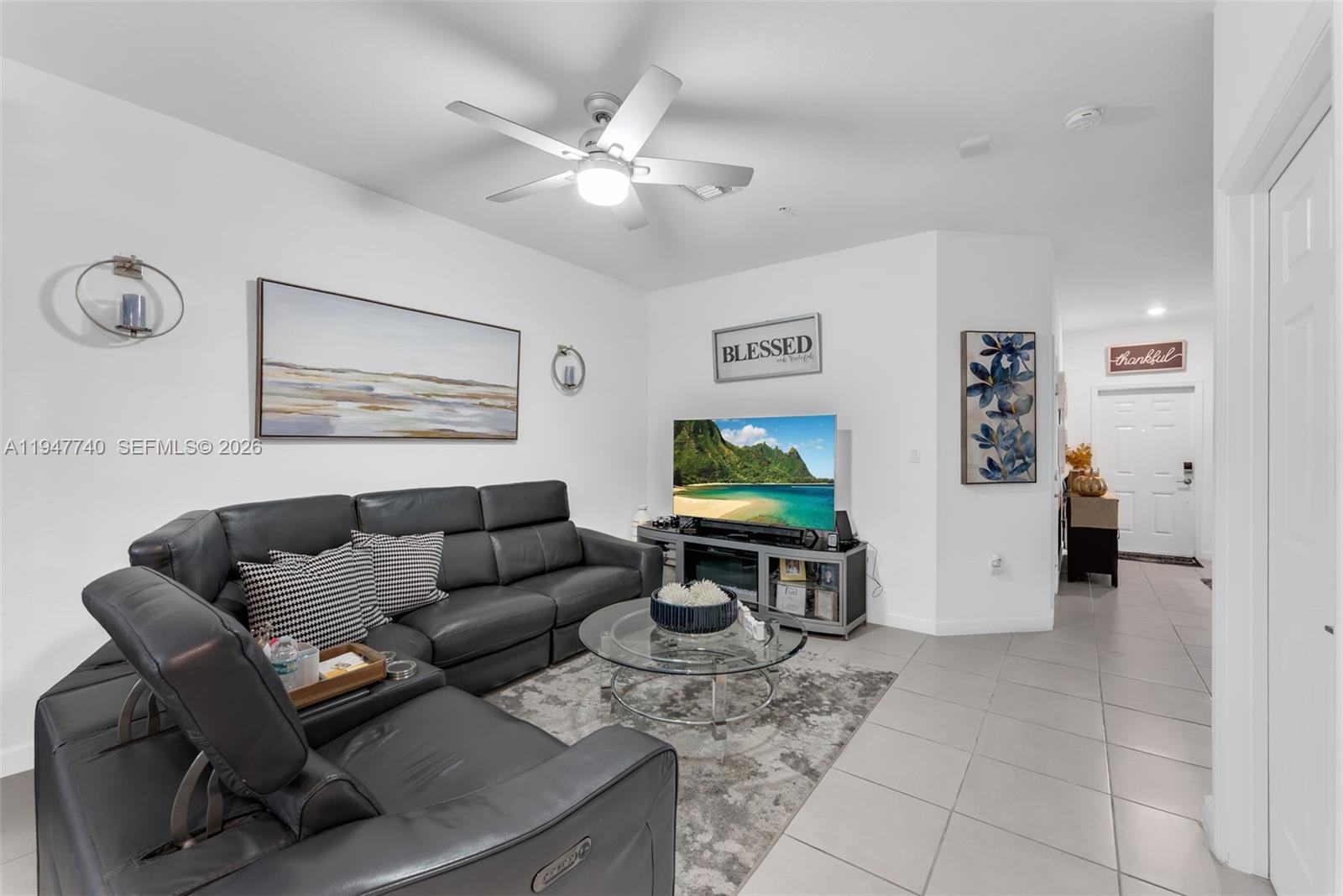 STELLAR PEMBROKE PINES - Residential