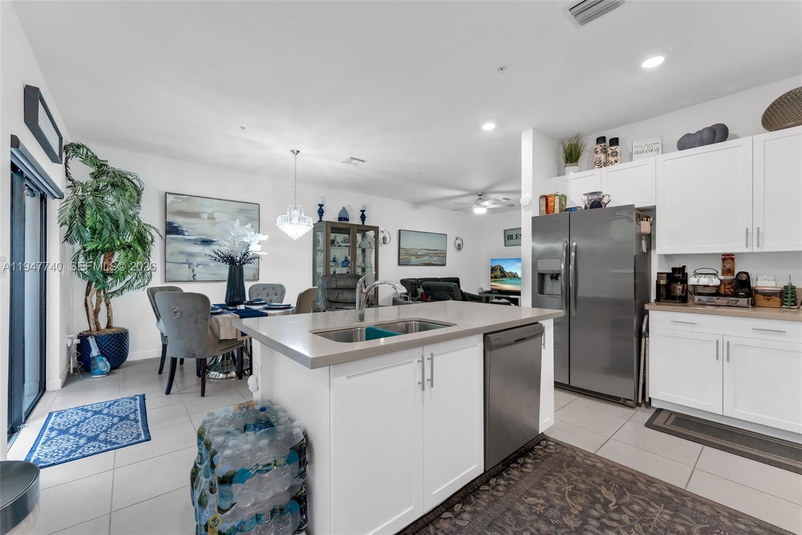 STELLAR PEMBROKE PINES - Residential