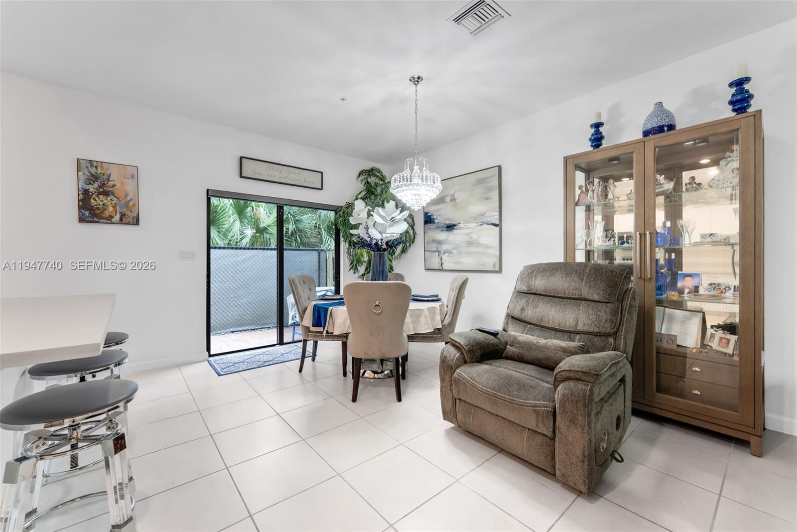 STELLAR PEMBROKE PINES - Residential