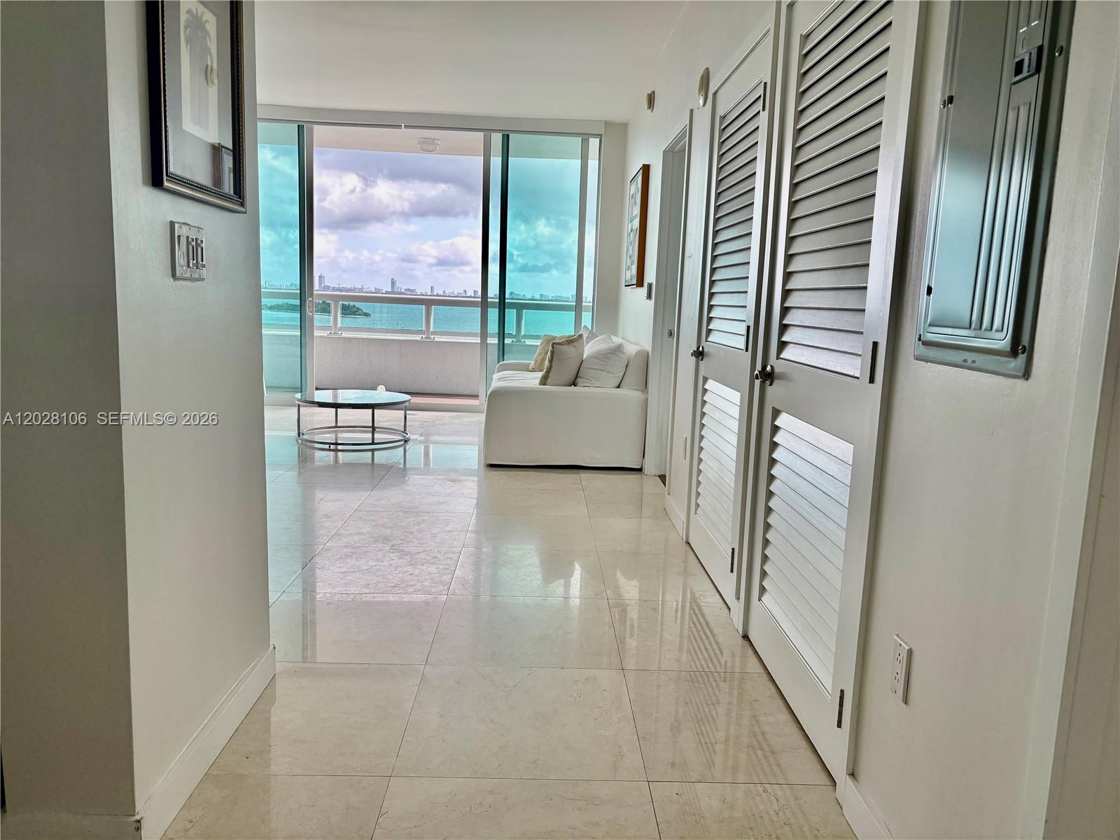 1800 N Bayshore Dr 905