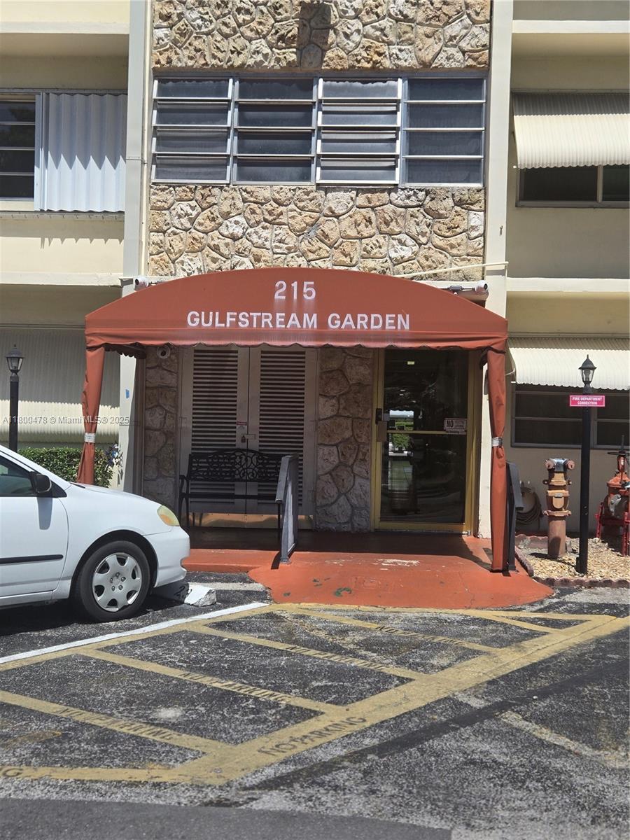 Property for Sale at 215 Se 3rd Ave 401D, Hallandale Beach, Broward County, Florida - Bedrooms: 1 
Bathrooms: 1  - $150,000