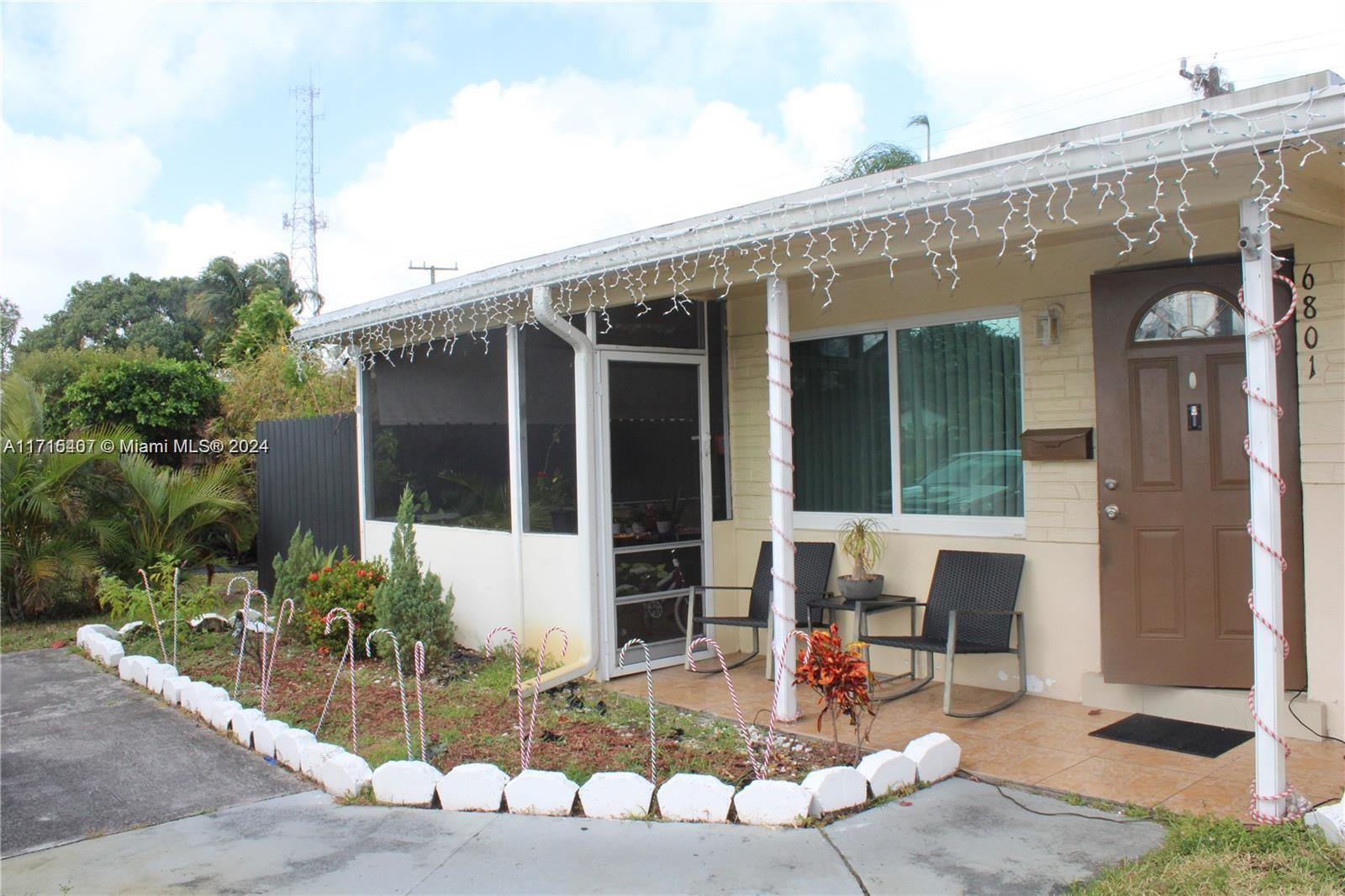 Perfect starter home in a perfect location. lovely Renovated 2 bedrooms 1 bath home with new kitchen, Partial hurricane impact windows (Front only) and Roof replaced 2021. Screened patio & new beautiful, fenced in yard. House include laundry room with washer and dryer.