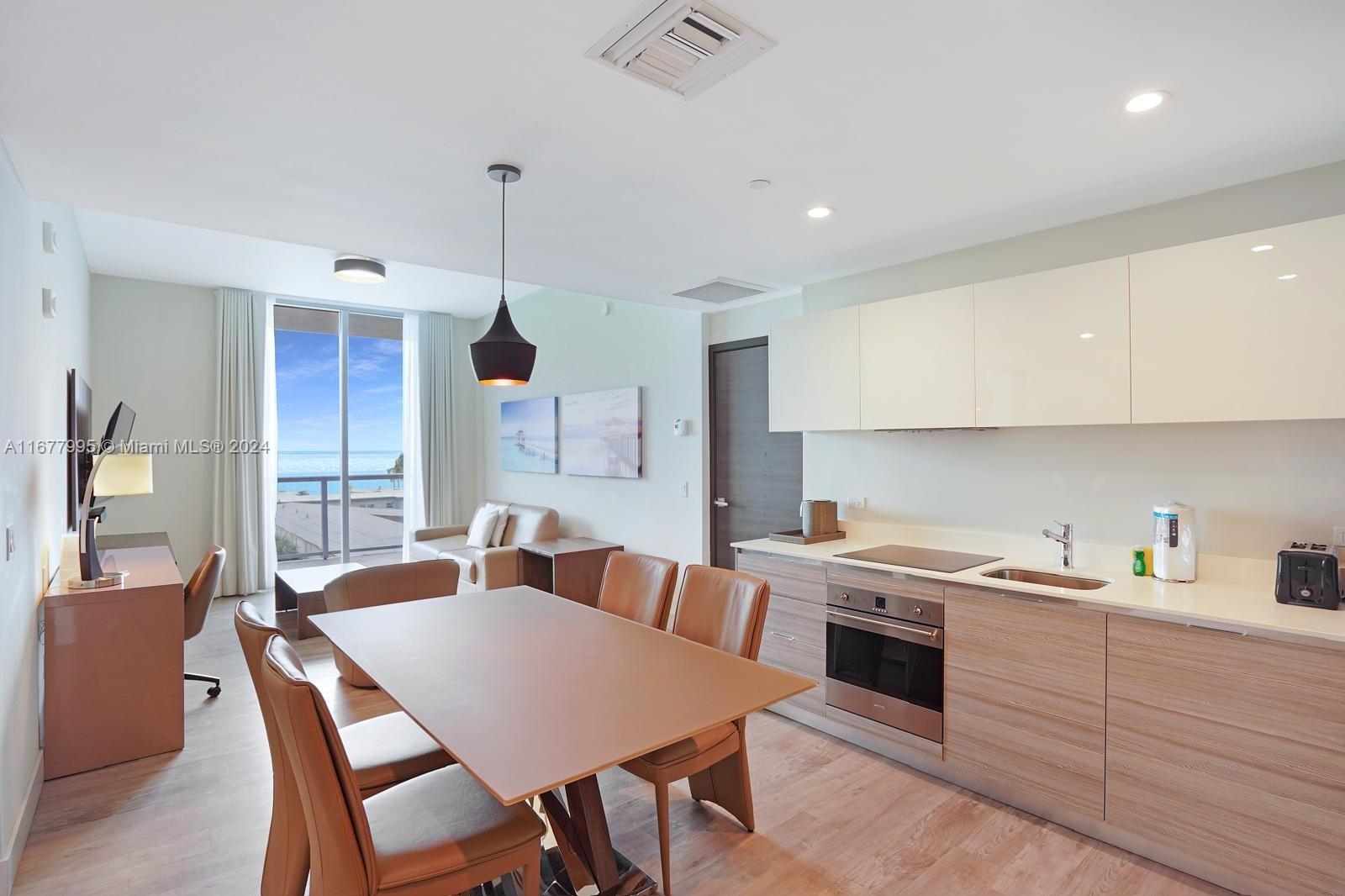 COSTA HOLLYWOOD CONDO - Residential