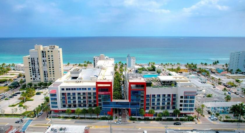 COSTA HOLLYWOOD CONDO - Residential