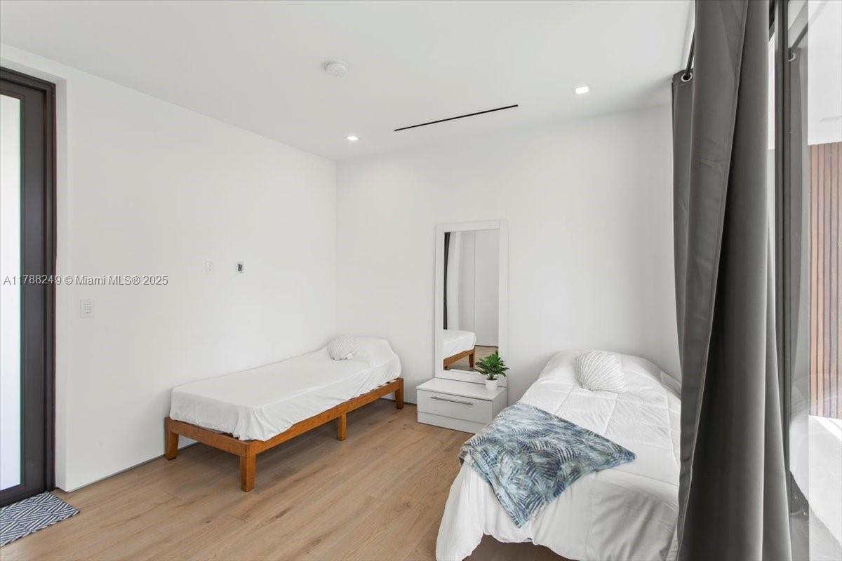 SHORECREST - Residential Lease