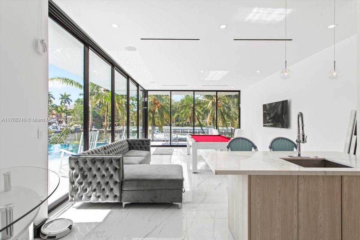 SHORECREST - Residential Lease