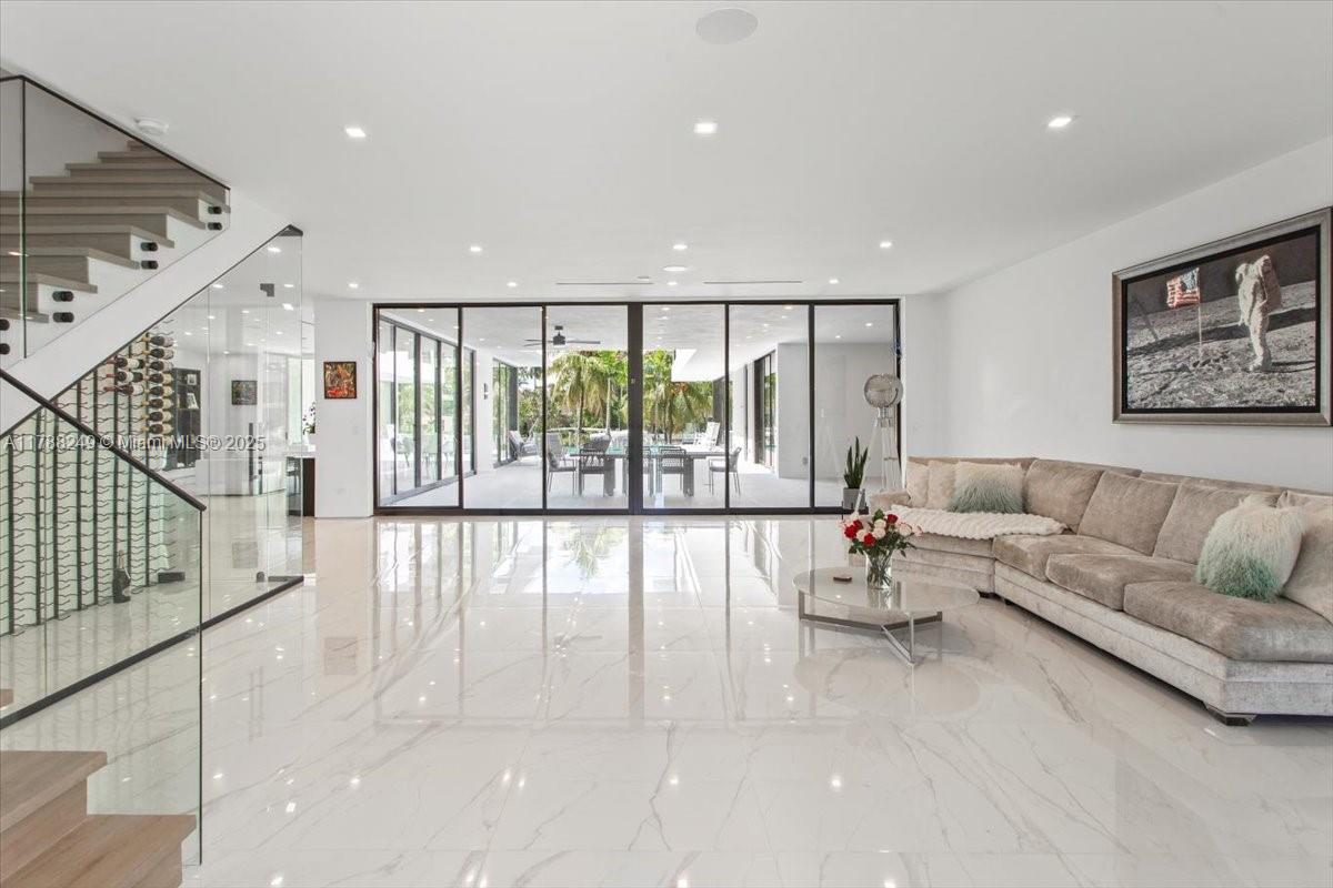 SHORECREST - Residential Lease